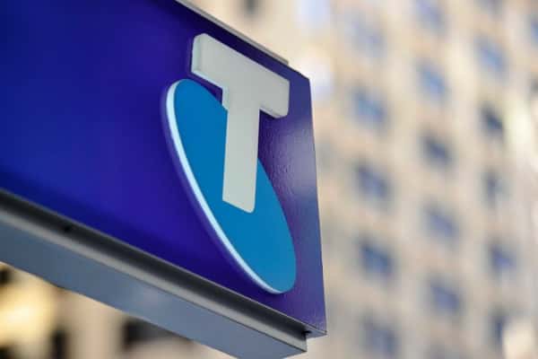 news:Telstra customers affected by a prolonged prepaid system outage