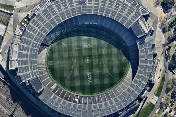 rooftop solar on skyscrapers and the MCG could help Melbourne get to net zero