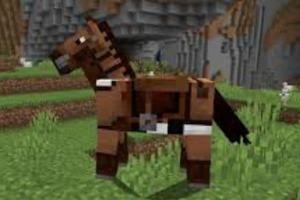 What Do Horses Eat in Minecraft to Breed